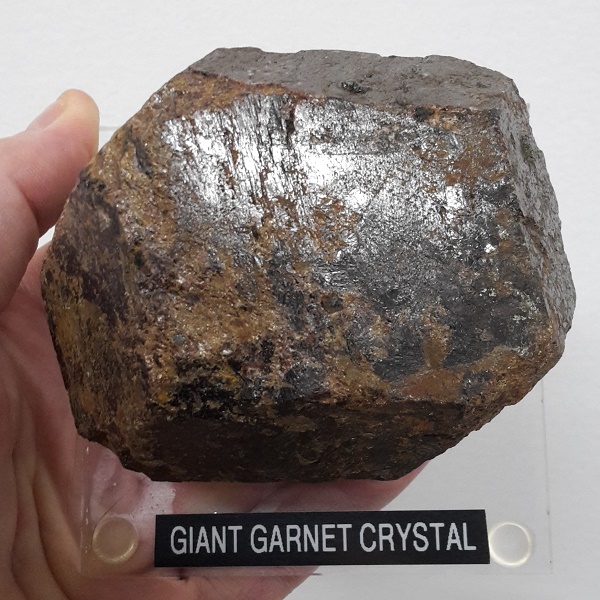 GIANT GARNET CRYSTAL